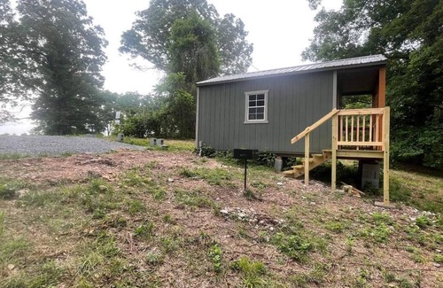 Saint Joe Cabin | Pet friendly Camping cabin close to Buffalo River