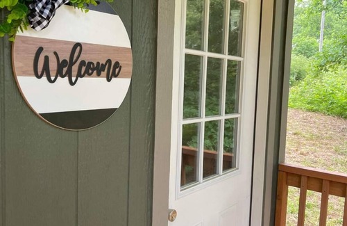 Saint Joe Cabin | Pet friendly Camping cabin close to Buffalo River