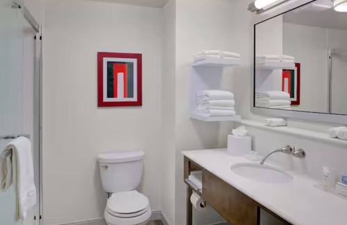 Columbus Hotel | Pet-Friendly Columbus Retreat | Free Breakfast Included Near Scotio Dows