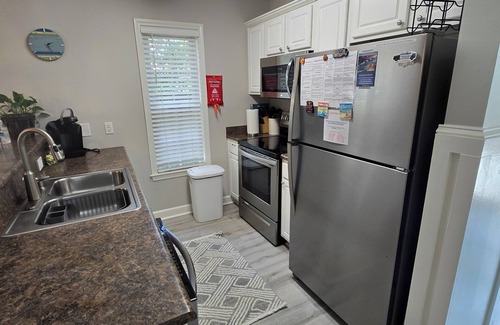 Myrtle Beach House | Pet Friendly-extra charge. Clean & Cozy 2 bdrm, 2.5 bath home,2 blocks to beach.