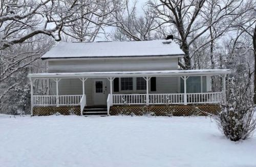 Kingston Springs House | Pet Friendly! Farmhouse near the Harpeth River