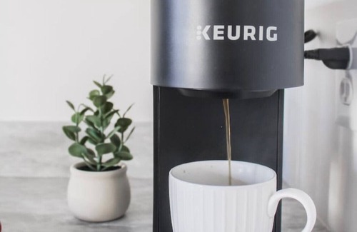 Myrtle Beach Condo | Pet Friendly l 3 Min Walk to Beach l 9 Palms