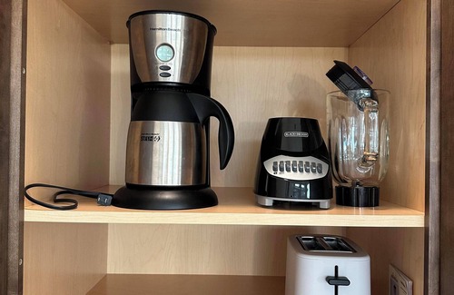 Helena House | Pet-Friendly, Mountain Views, Close to Trails, Fenced Yard, and More!