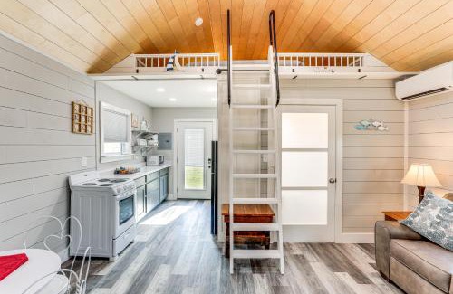 Dogwood Park Apartment | Pet Friendly! Norfork Lake Getaway with Fire Pit