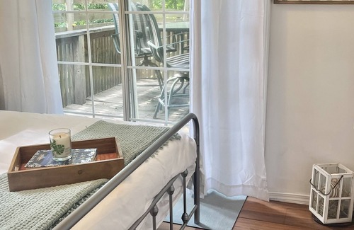 Harriman Cottage | Pet friendly, private home with plenty of parking!