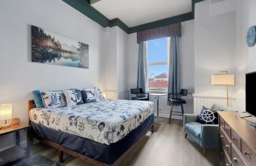 Canal Park House | Pet-friendly, Ship View, Canal Park, Condo, Pool