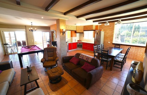 Almunecar Villa | Pet-Friendly "Villa Serymar" with Stunning Moutain and Sea Views, Private Pool, Terrace, A/C & WiFi