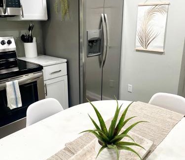 North Charleston House | Pet- & kid-equipped 2 br cottage near downtown