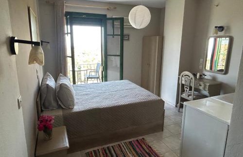 Vafios Apartment | Petrino view at vafios