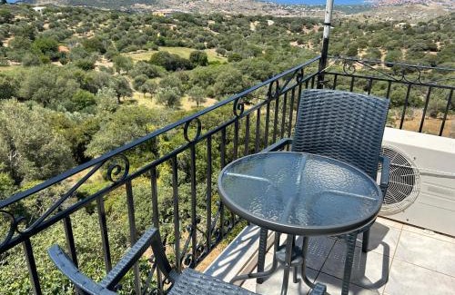 Vafios Apartment | Petrino view at vafios