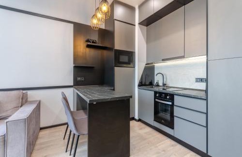 Afanasivsʹkyy Yar Apartment | Petrovdom Apartments 05-104A in RC Yaroslaviv Grad, Bulvarno-Kudriavska 17B