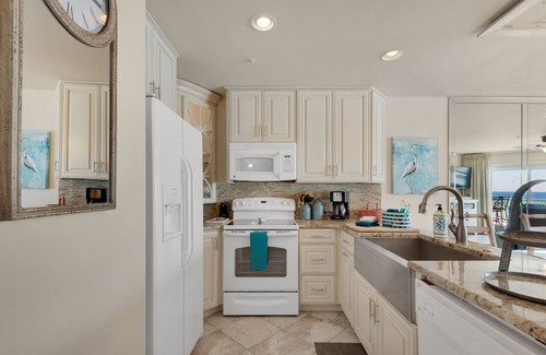 Frangista Beach Condo | Pets (dogs)Welcome * Sea 4 Miles* Sea 4 Yourself* Maravilla 2301
