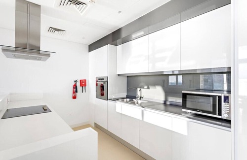 Dubai Apartment | Phenomenal 2BR with Scenic Sea-View from ALL rooms!