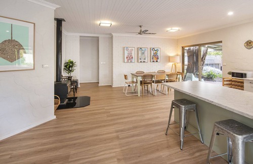 Abbey House | Phillips Beach Hide Out