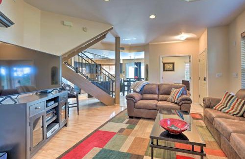 North Mountain House | Phoenix Townhome with Pool Access, 13 Mi to Old Town