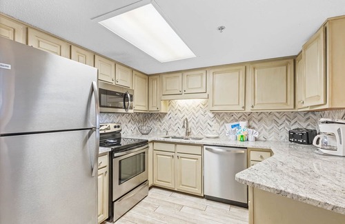 Orange Beach Apartment | Phoenix V Unit 816