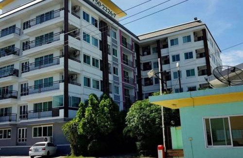 Bang Phli Apartment | Phuengthong Building Mega Bangna