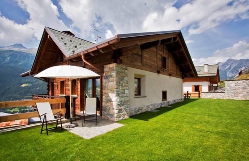 Valdisotto Apartment | Piatta: Delightful, cosy Chalet with extensive garden