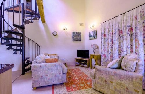 Carnforth House | Pickle Cottage