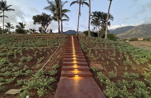 Downtown Lahaina House | Pickleball, basketball, Ocean Views! 6br/4.5ba,pool,hot tub, Gated Estate!