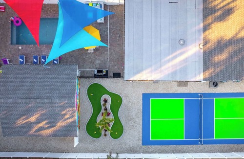 Whitney Beach House | Pickleball | Heated Pool | Game Room | 4 Min to Beach