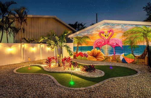 Whitney Beach House | Pickleball | Heated Pool | Game Room | 4 Min to Beach