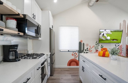 Camelback East House | Pickleball | Pool | Games | Theater | Desert Theme