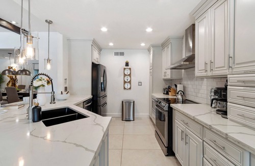 North Scottsdale House | Pickleball+SportCt+Pool+AwesomeYard!