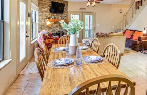 Iuka House | Pickwick Lake Cabin with Private Marina Access