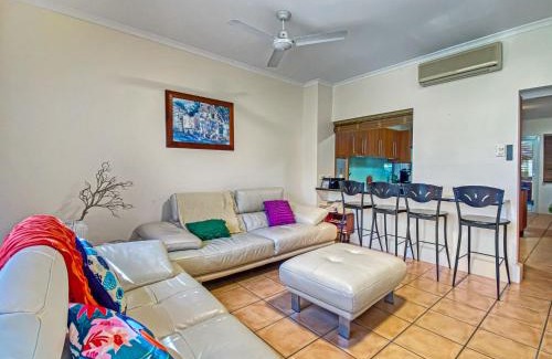 Picnic Bay Apartment | Picnic Bay Apartments Unit 1