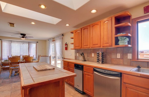 Page Cottage | Picturesque Page Home Near Lake Powell & Hiking!