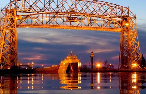 Downtown - Waterfront Hotel | Pier B Resort