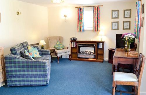 West Milton House | Pig Sty Cottage - E1867