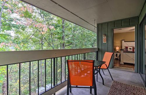 Pigeon Forge Apartment | Pigeon Forge Condo with Balcony 5 Mi to Attractions