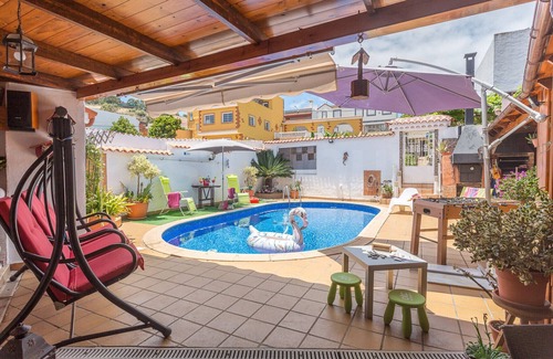 Teror Cottage | Pilar's Canarian house with pool in Teror