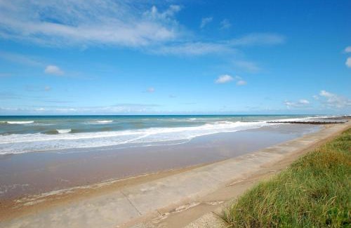 Bacton House | Pilgrims Prospect