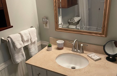 Franklin Cabin | Pine Cabin in Franklin NC