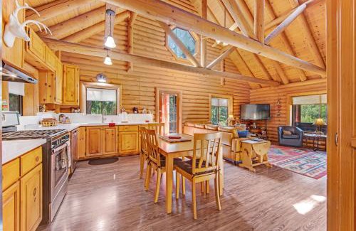 Pine Cove House | Pine Cone Haven