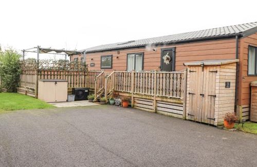 Yealand Conyers House | Pine Lake View