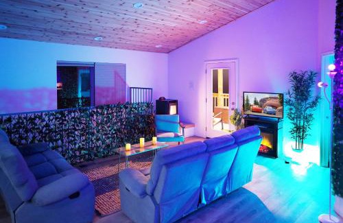 Pine Mountain Club Villa | Pine Mountain Club Villa with Sauna, Deck and Views!