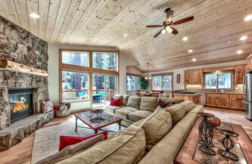 Tahoe Paradise House | Pine Tree Paradise - Tasteful decor, Quiet, Ski Kirkwood/Sierra