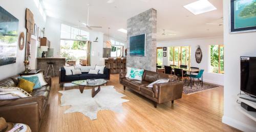 Port Douglas House | Pineapple Petes Beach House