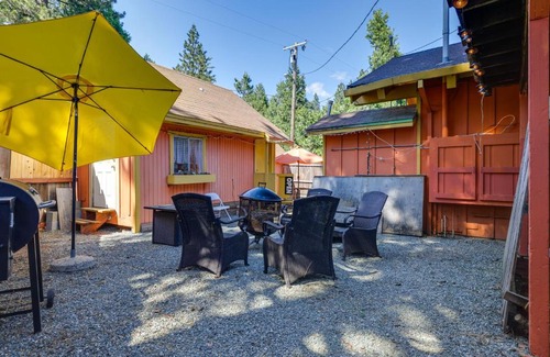 Cold Springs House | Pinecrest Dodge Ridge Cabin Shared Outdoor Space