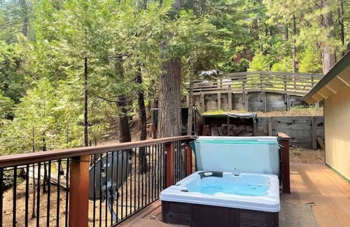 Cold Springs House | Pinecrest Escape Summ