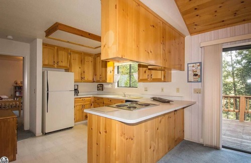 Cold Springs House | Pinecrest Lake just 10 mins away