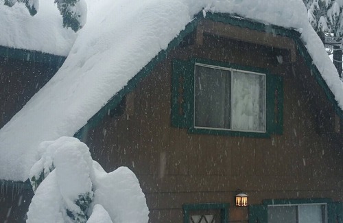 Strawberry Cabin | PinecrestAreaRentals #11 Big Beautiful Cabin! Air Conditioningn