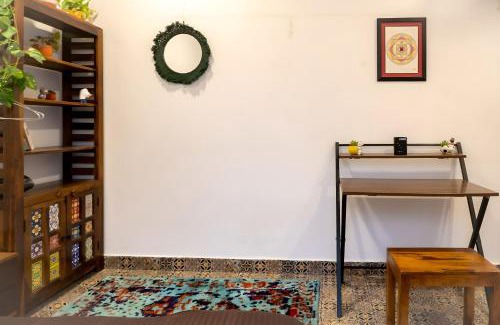 Gomti Nagar Apartment | Pink Bramda