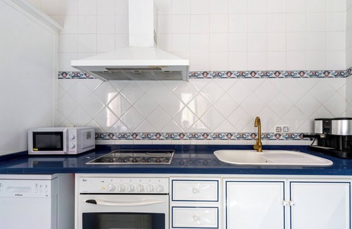 Cantillana Apartment | Pintor Ocaña 3 - Two Bedroom Apartment, Sleeps 4