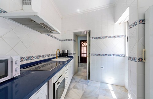 Cantillana Apartment | Pintor Ocaña 3 - Two Bedroom Apartment, Sleeps 4