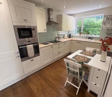 Calverleigh Apartment | Pippins